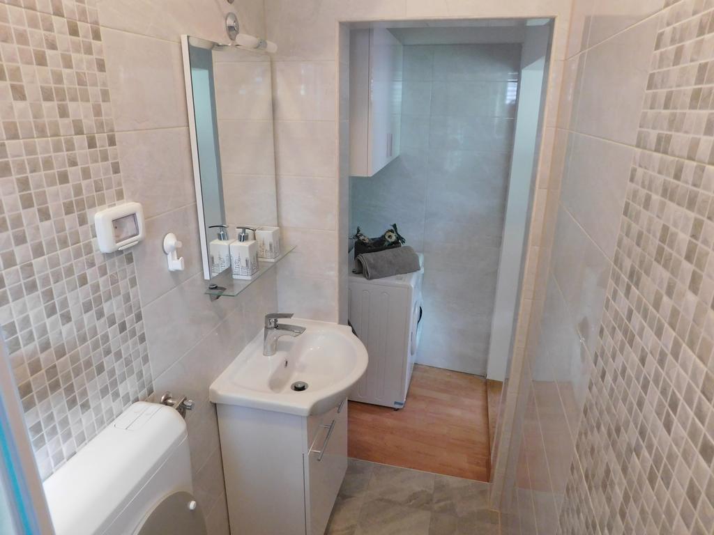 Apartman Angela Rovinj Bagian luar foto